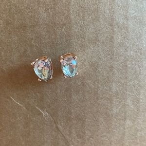These earrings are so pretty
